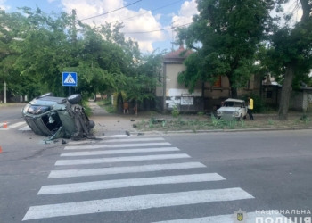 У Миколаєві в ДТП постраждали двоє пасажирів (ФОТО)