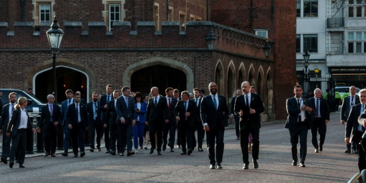 Українська урядова делегація розпочала роботу в Лондоні на Конференції з питань відновлення України