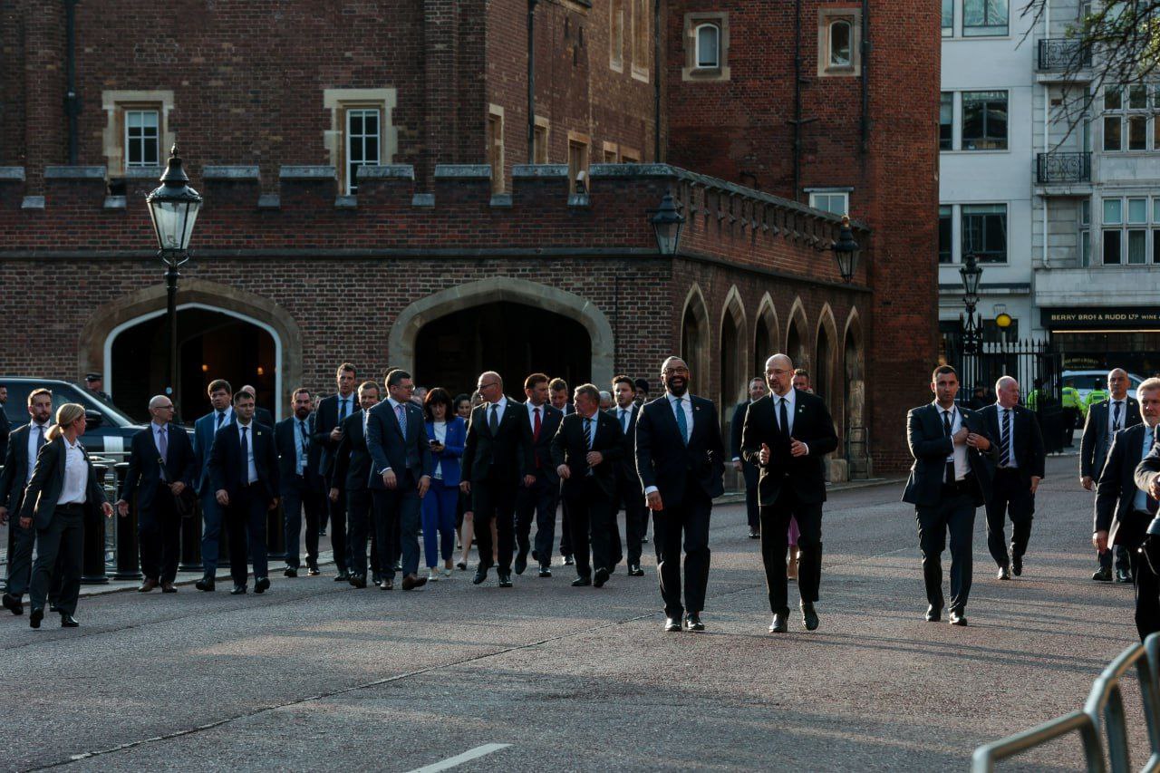 Українська урядова делегація розпочала роботу в Лондоні на Конференції з питань відновлення України