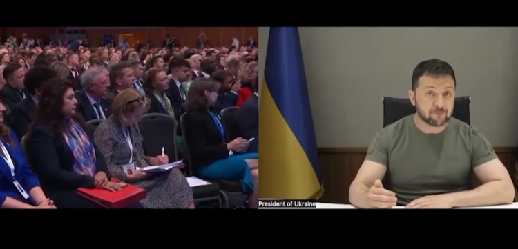 «Будуючи Україну, ми будуємо значно більше, ніж одну країну, – ми будуємо світ» – виступ Володимира Зеленського на Конференції з відновлення України в Лондоні (ВІДЕО)