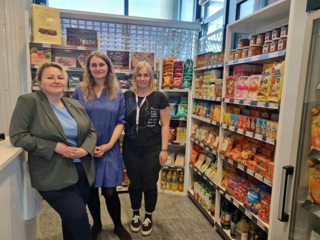 «Сопілка»: у Фінляндії відкрився перший магазин українських продуктів, який відкрили три родички-українки (ФОТО) 1