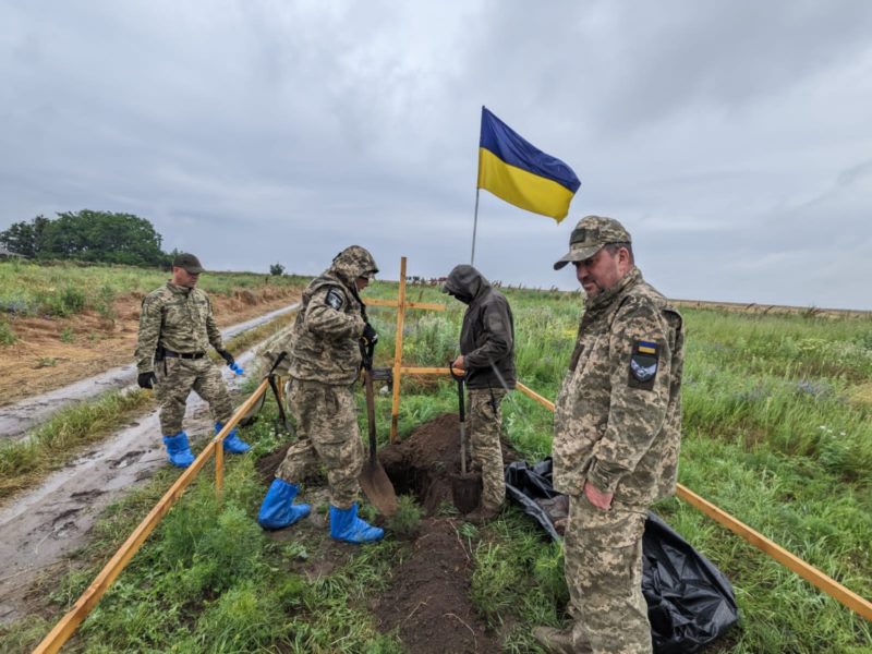 На щиті: як відбувається пошук загиблих героїв на Миколаївщині та Херсонщині (ФОТО)