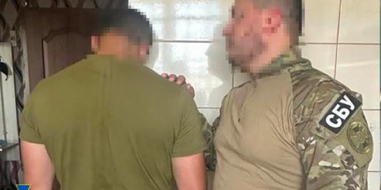 В Херсоні затримали прикордонника-зрадника, який добровільно пішов працювати до російської катівні