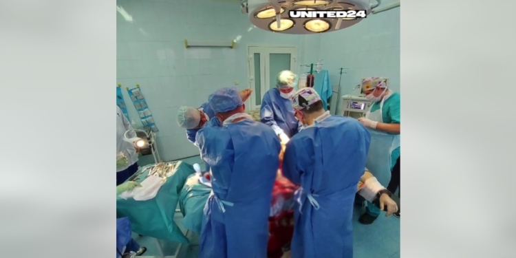 Як медики Миколаївської обласної клінічної лікарні рятують життя завдяки придбаному United24 обладнанню (ВІДЕО)