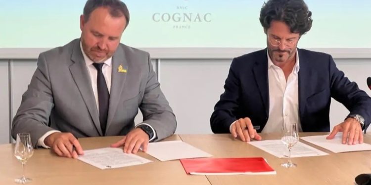 Французьке міжпрофесійне бюро коньяку та Укрвинпром уклали угоду про захист географічного зазначення “Cognac” (ФОТО)