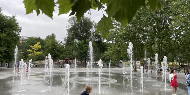 В «Серці міста» Миколаєва запрацював фонтан (ФОТО)