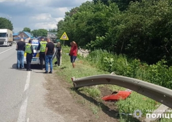 На Хмельниччині в ДТП потрапила мешканка Миколаївщини – жінка в лікарні (ФОТО)