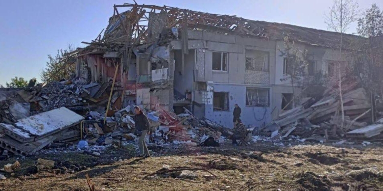 Наслідки вечірньої російської атаки по Дніпропетровщині: загинула дворічна дитина, 22 людини постраждали, зокрема 5 дітей (ФОТО)