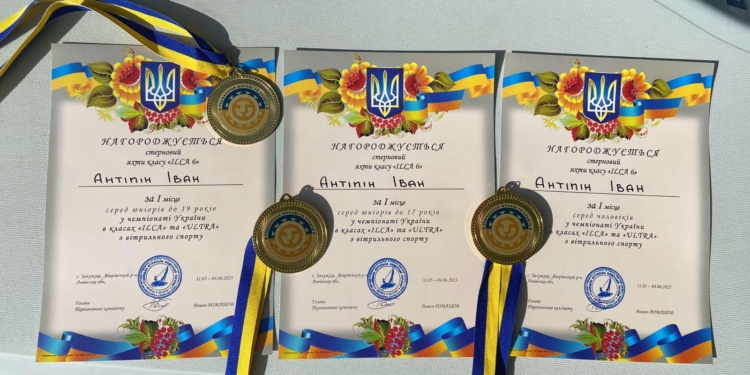 На чемпіонаті України з вітрильного спорту Іван Антіпін з Миколаєва здобув одразу три «золота» (ФОТО)