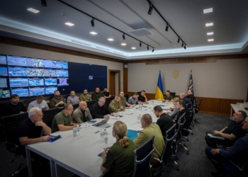 Погоджено комплекс міжнародних і безпекових заходів, щоб притягти Росію до відповідальності за підрив Каховської ГЕС, – Зеленський та Данілов прокоментували засідання РНБО (ФОТО)