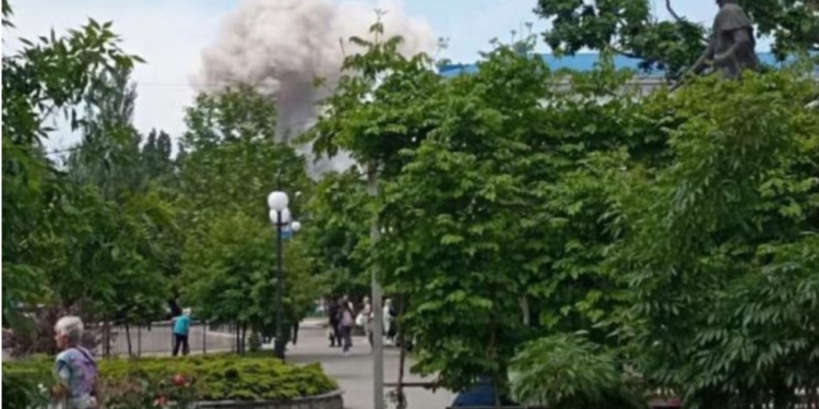 В Бердянську вибухи в порту – суда, що прийшли за зерном, тікають (ФОТО)