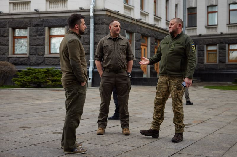 "Перший після Бога, в хорошому сенсі". Хто такий генерал Залужний, і як він став тим, ким він є (ФОТО) 21