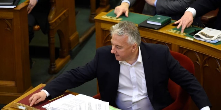 Угорський детектив з українськими полоненими. Що це було і чим закінчиться