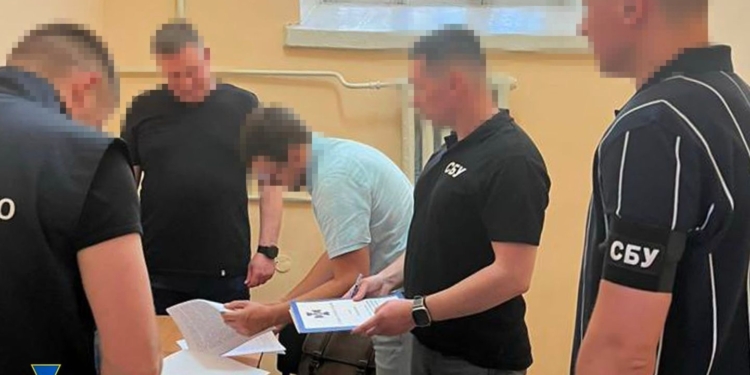 Не тільки яйця. Ексзаступник міністра оборони з товаришем привласнили більше 1 млрд. грн., – СБУ