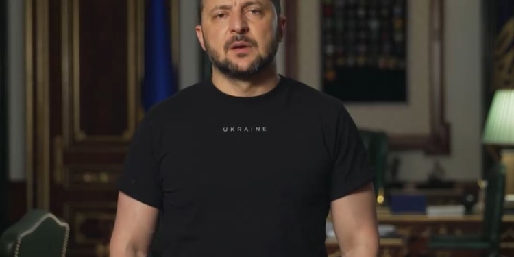 “У нас – немає втрачених позицій. Тільки звільнені. У них – тільки втрати”, – вечірнє звернення Зеленського (ВІДЕО)