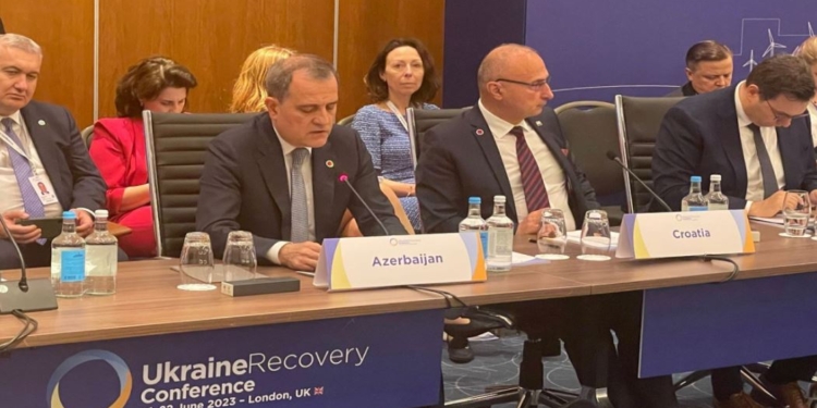 Азербайджан виступив за припинення війни в рамках суверенітету і територіальної цілісності України