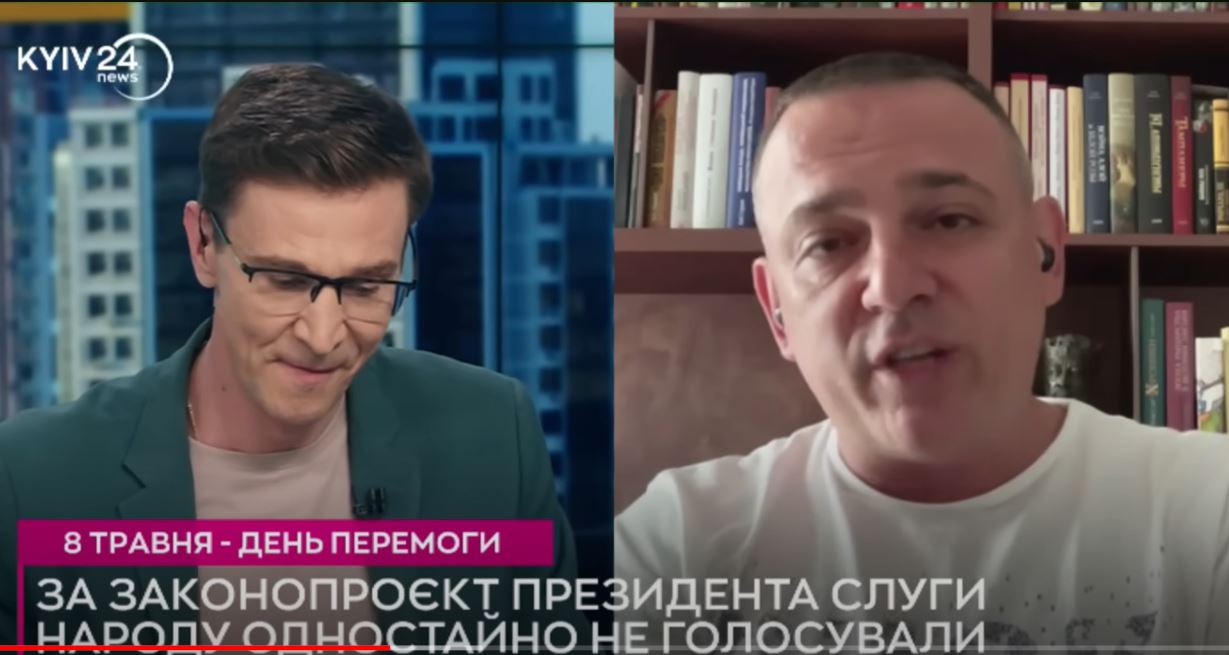 “Слуга” Бужанський відмовився відповідати українською, бо йому не зручно. Його позбавлять громадянства? (ВІДЕО)