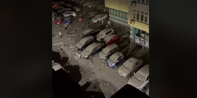 Масована нічна атака на Україну, руйнування в Дніпрі і Києві, збито понад 20 ракет над столицею. Є жертви (ОНОВЛЕНО)