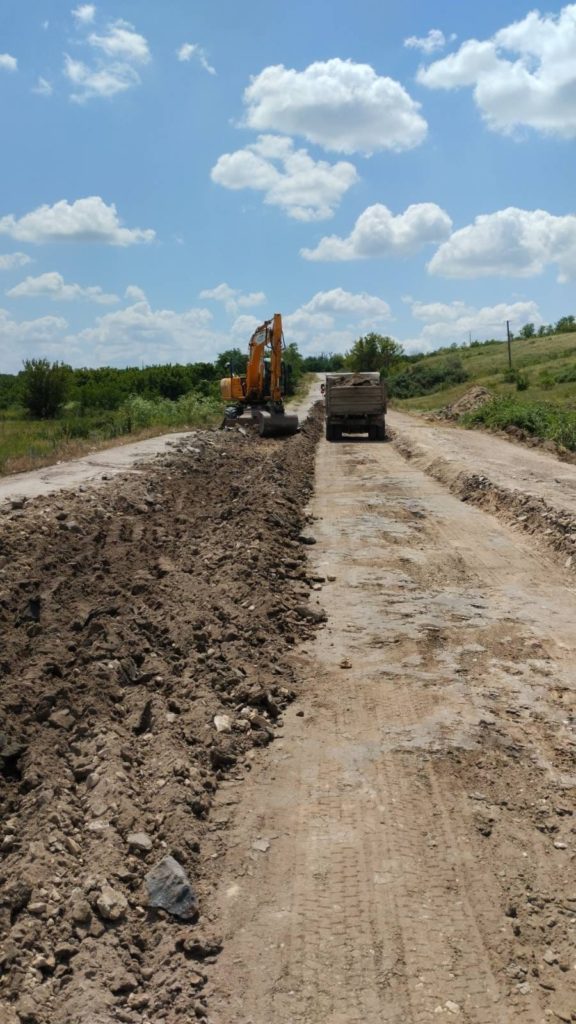 Минулого тижня ремонтні роботи тривали на 8 місцевих дорогах Миколаївщини (ФОТО) 28