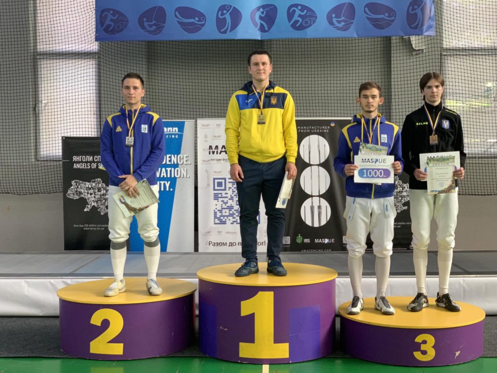 На чемпіонаті України U-23 з фехтування на шаблях Олександра Бондар і Богдан Боговін зробили золотий дубль для Миколаєва (ФОТО) 4