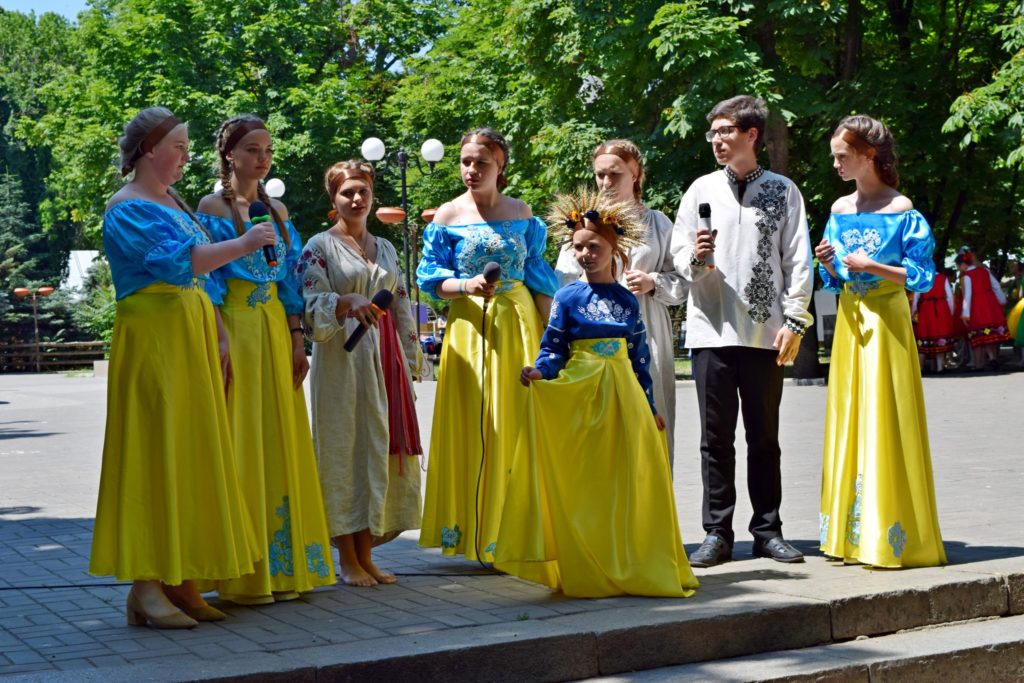 У Миколаєві сказали «дякую» країнам, які прихистили українців (ФОТО) 3