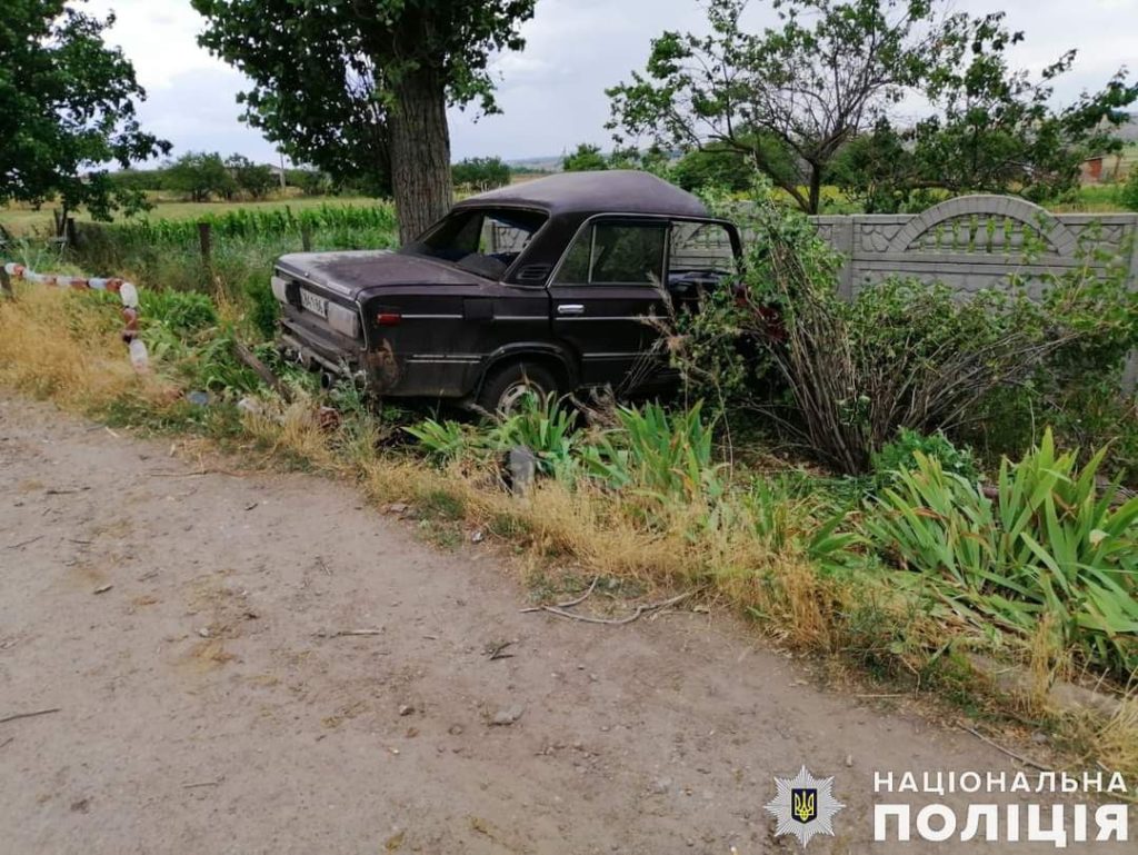На Миколаївщині – смертельна ДТП: загинув 36-річний водій, його пасажир в лікарні (ФОТО) 3