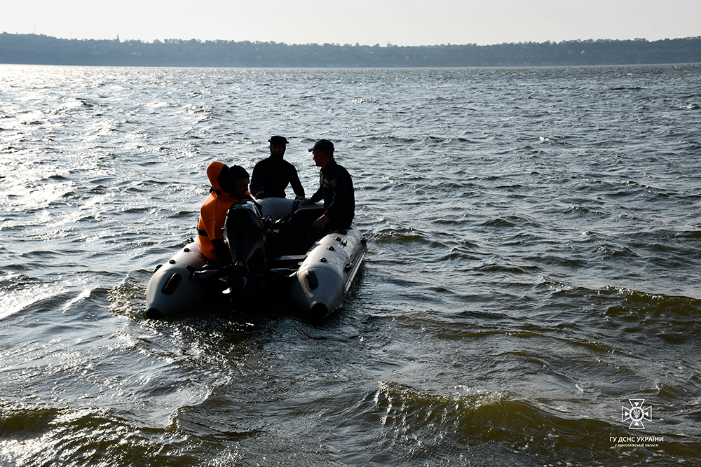 У Миколаєві водолази ДСНС виявили тіло юнака, що потонув на Намиві (ФОТО) 5