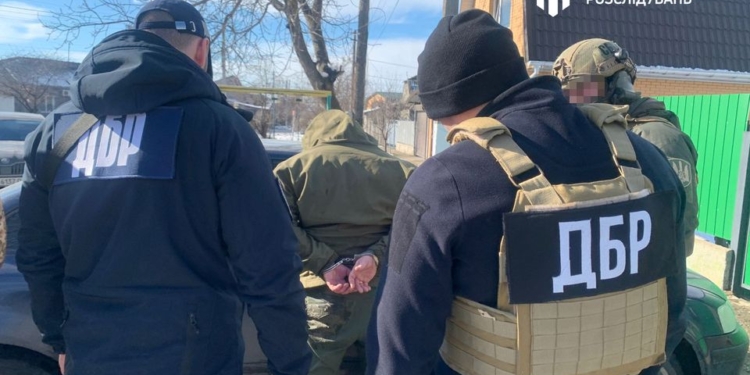 Будуть судити заступника командира військової частини, який вимагав 150 тис.грн. з родини загиблого воїна, – ДБР (ФОТО)