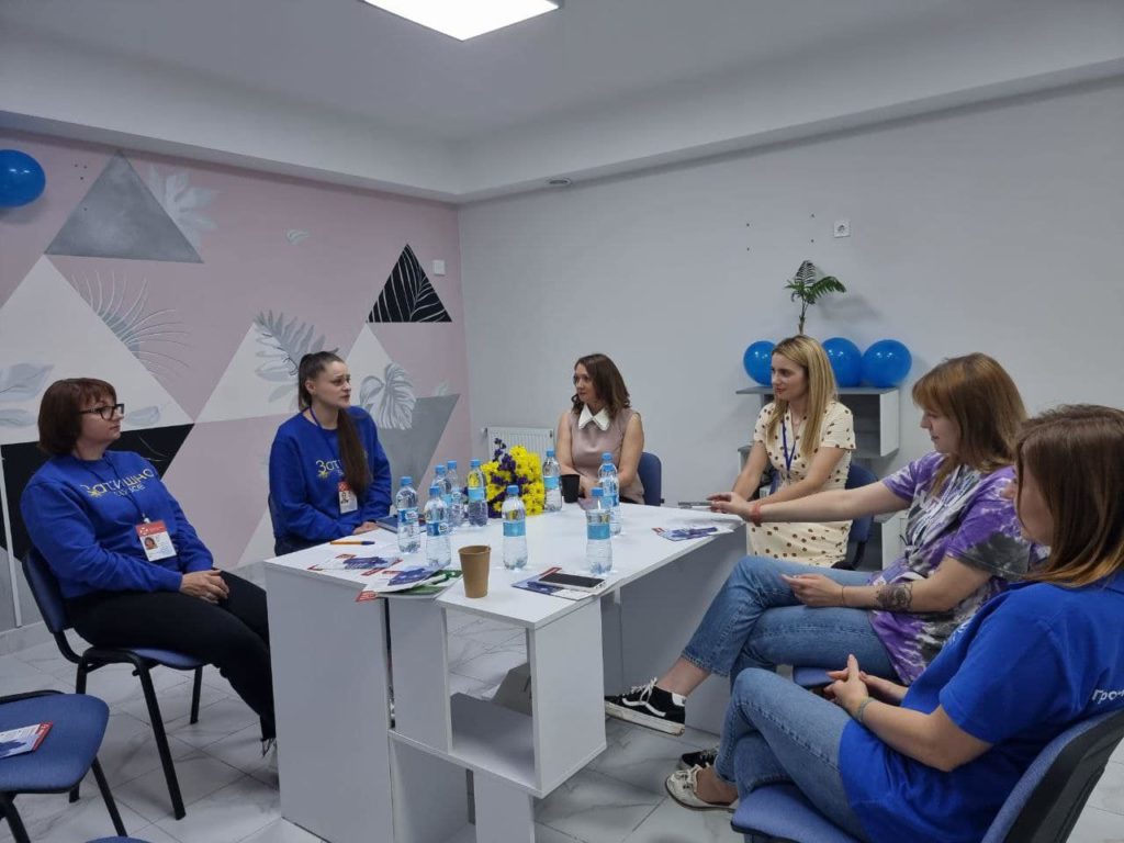У Миколаєві відкрили безпечний простір для жінок і дівчат “ЗатишноSpace” (ФОТО) 7