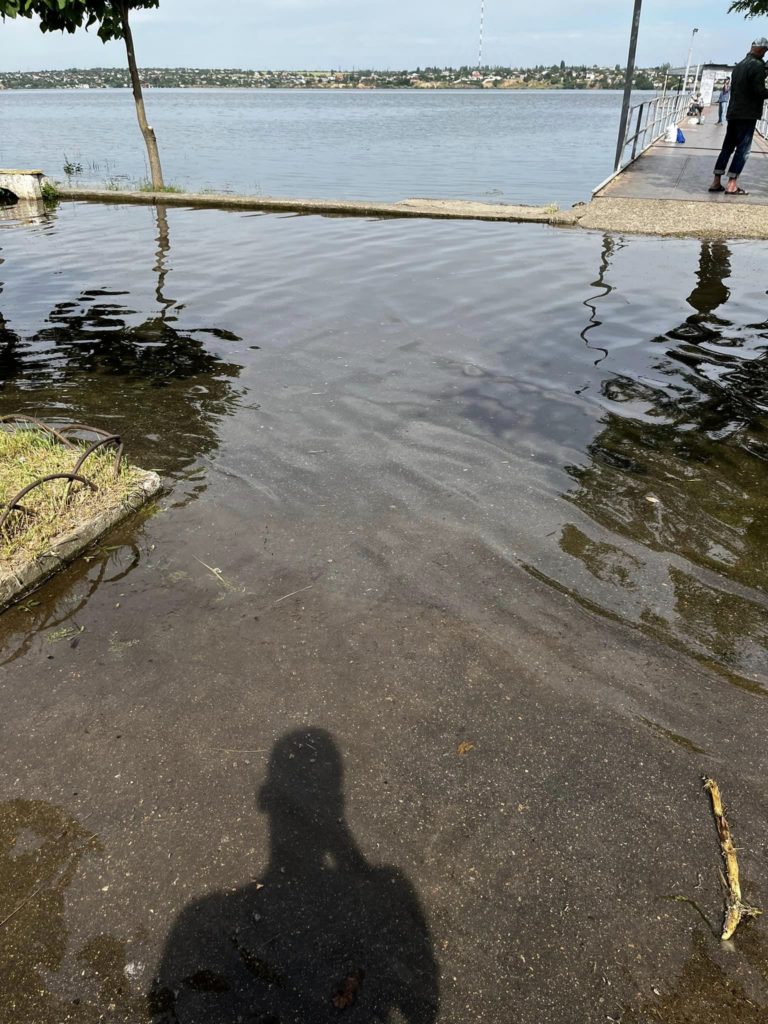 Метрову позначку перетнули: який рівень води в акваторії Миколаєва станом на 11.00 10