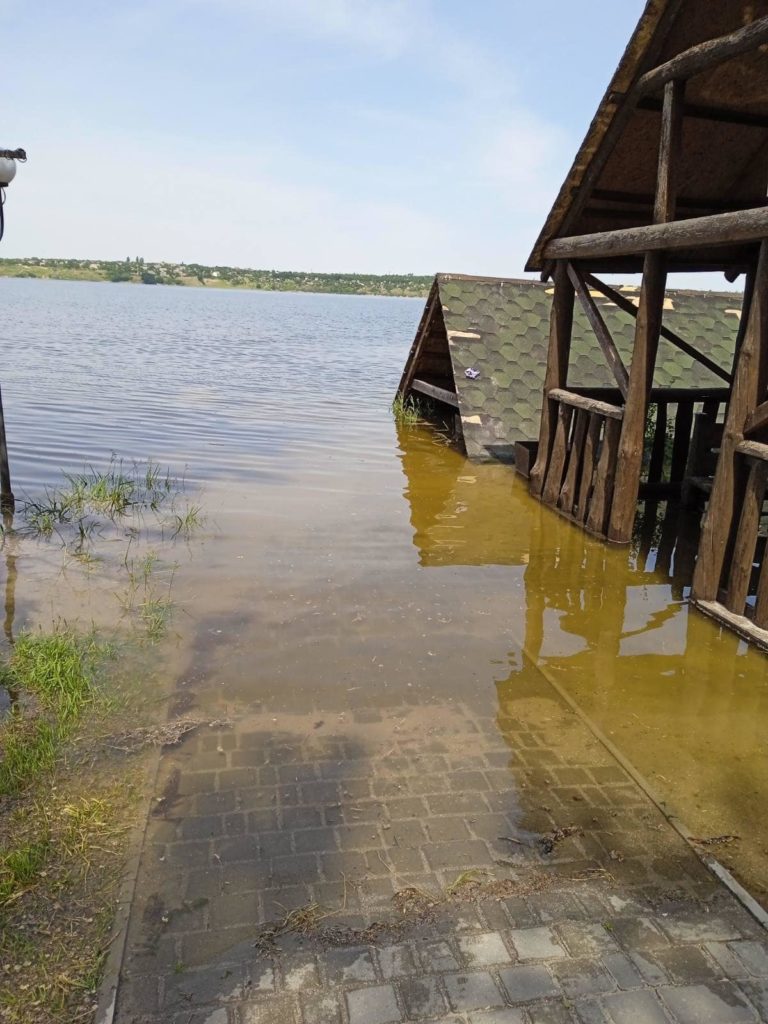 Миколаїв теж трохи підтоплює: містяни діляться в соцмережах фото (ФОТО) 8