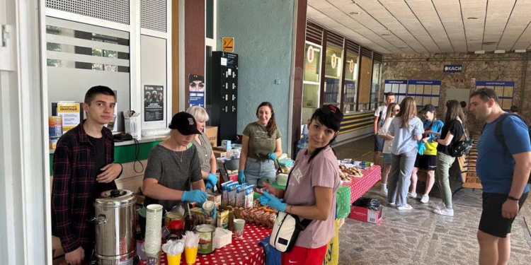 У Миколаєві вже приготувались зустрічати евакуйованих мешканців Херсонщини (ФОТО)