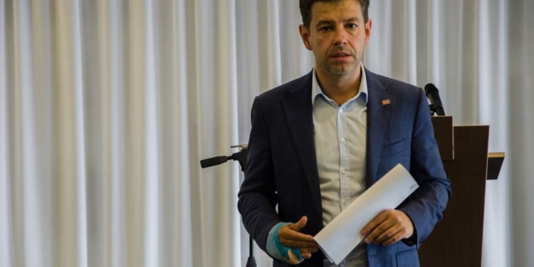 В ЄвроСолідарності назвали провокацією і тиском обшуки у нардепа Алєксєєва – СБУ показала, як він бере $50 за вплив на суд