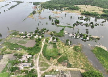 Вода заблокувала село Афанасівка на Миколаївщині – там живе 379 мешканців (ФОТО)