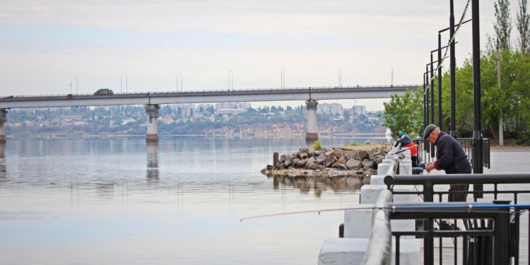 Рівень води в акваторії Миколаєва ще піднявся, але загрози підтоплення немає – мер