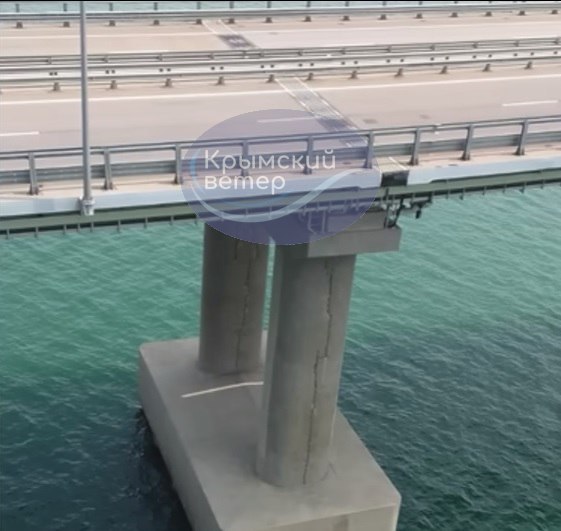 На опорах Кримського мосту з'явилися тріщини (ФОТО) 3