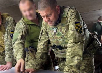 Залужний зібрав штаб на найгарячіших напрямах (ВІДЕО)