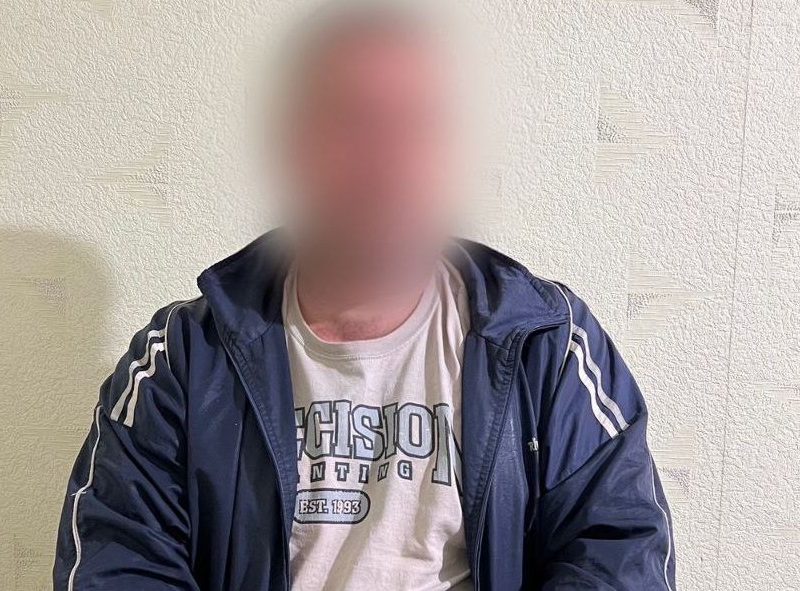 На Миколаївщині поліція затримала чоловіка за підозрою у вбивстві знайомого під час розпиття спиртних напоїв