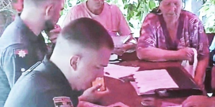 На Миколаївщині поліцейські вже зафіксували свідчення майже 250 переселенців, як постраждали від підриву росіянами Каховської ГЕС