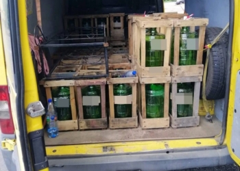 У Миколаєві патрульні зупинили водія, який перевозив алкоголь без акцизу (ФОТО)