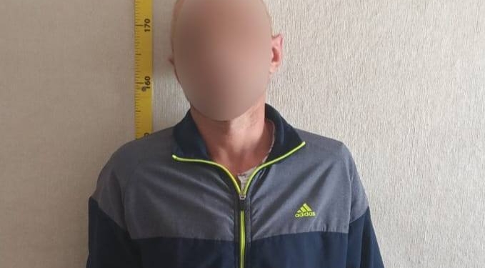 На Миколаївщині поліцейські затримали чоловіка, який завдав ножові поранення односельцю (ФОТО)