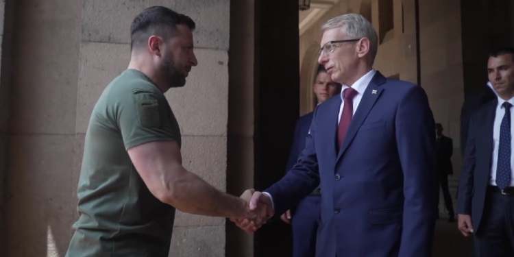 Зеленський провів переговори з болгарським прем’єром (ВІДЕО)