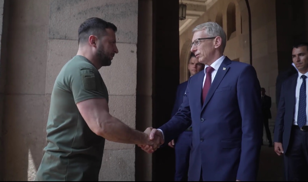 Зеленський провів переговори з болгарським прем’єром (ВІДЕО)