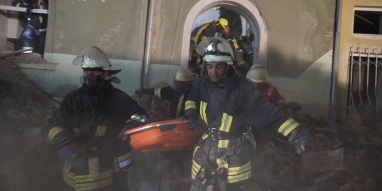 На місці влучання російської ракети у Львові знайдено тіло 10-ї жертви