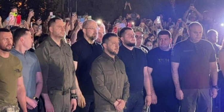 Зеленський разом з командирами захисників «Азовсталі» у Львові (ФОТО, ВІДЕО)