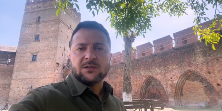 Зеленський назвав бригади, які особливо себе проявили на фронті цього тижня, – серед них і миколаївські десантники (ВІДЕО)