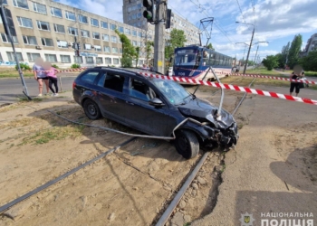У Миколаєві п’яний водій збив двох пішоходів – поліція шукає свідків ДТП (ФОТО)