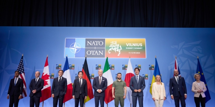 Зеленський: «Українська делегація повертається додому зі значною безпековою перемогою для наших людей, для нашої держави» (ВІДЕО)