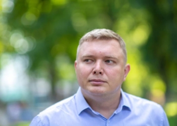 Не згоден з кадровою політикою партії: «слуга» з Закарпаття написав заяви на вихід з партії