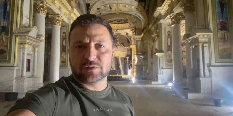 Зеленський: треба вирішити питання по обласній лікарні в Миколаєві, знайти системи ППО для Одеси і всього Півдня і вдячність за Старомайорське(ВІДЕО)